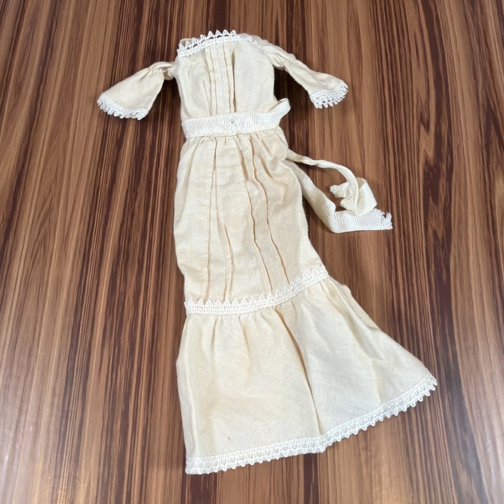 Vintage Barbie #8684 Barbie In Springtime Dress w/ Red Flower Mod Era 1973